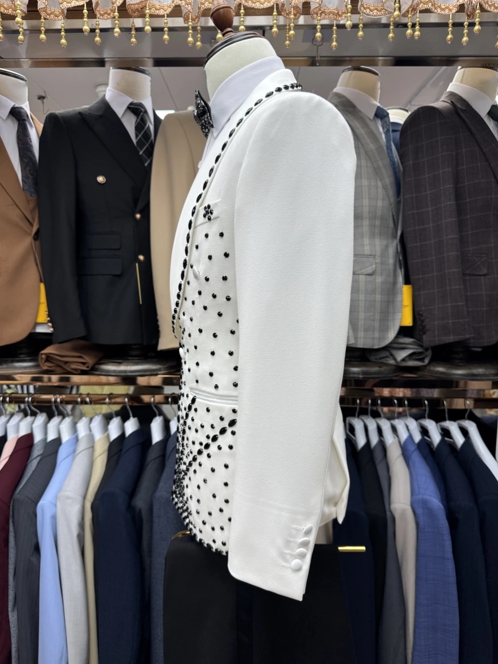 Witte Bruidegom Mannen Pak Set - Men Formal Wear With Coat recensie en prijs
